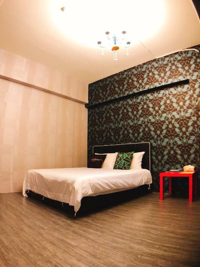 Appartement Traveler Station R15 à Kaohsiung Extérieur photo