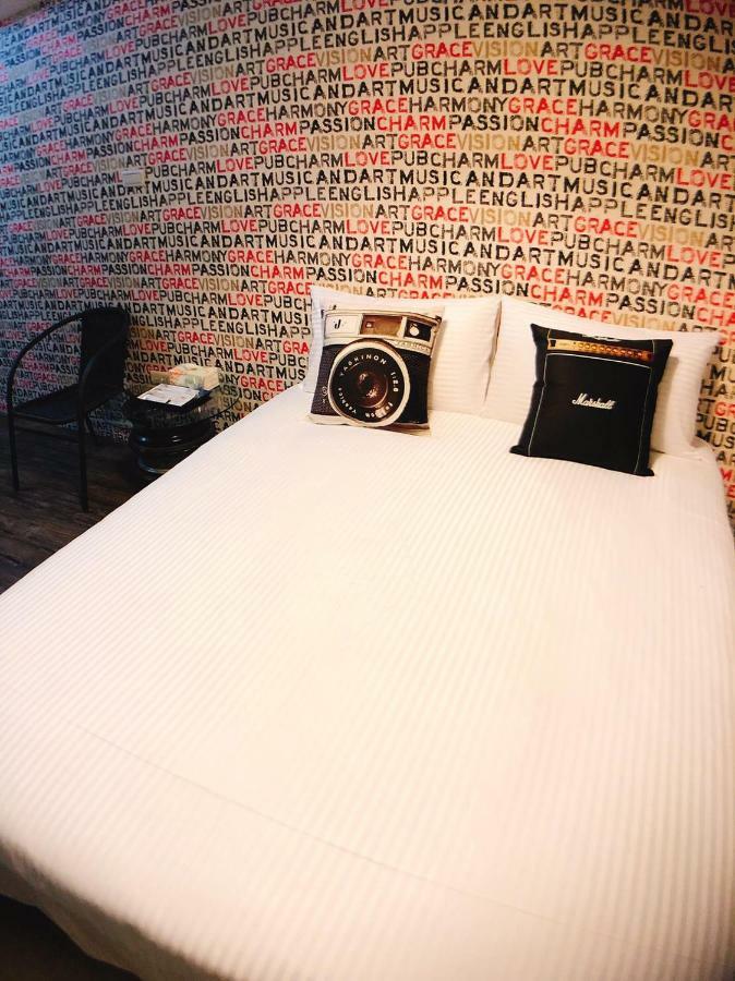 Appartement Traveler Station R15 à Kaohsiung Extérieur photo