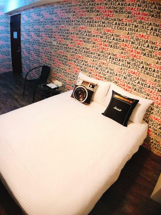 Appartement Traveler Station R15 à Kaohsiung Extérieur photo